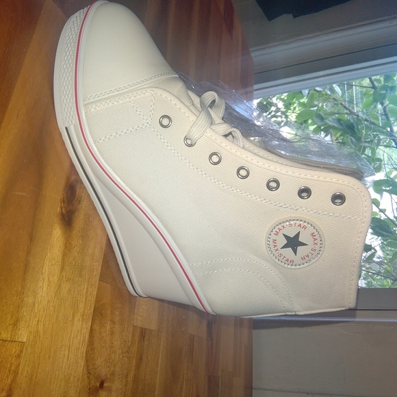 Max star Shoes - Max star wedge sneakers,size 9,white